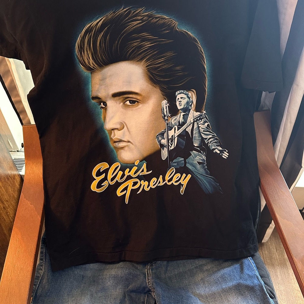 Elvis Presley Graphic T-Shirt - Black